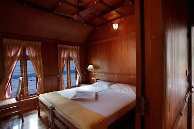 Paradise Resort Kumarakom 3*,  India